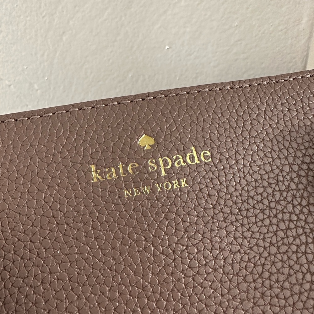 Kate Spade purse - Picture 3 of 9